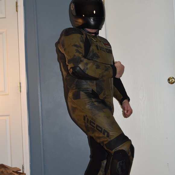 Icon Hypersport Battlescar leather motorcycle 🏍 suit size US 46/ EURO56 - Picture 7 of 16